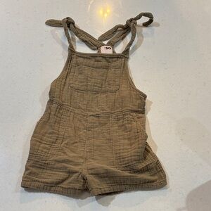 SO Textured Greige Romper